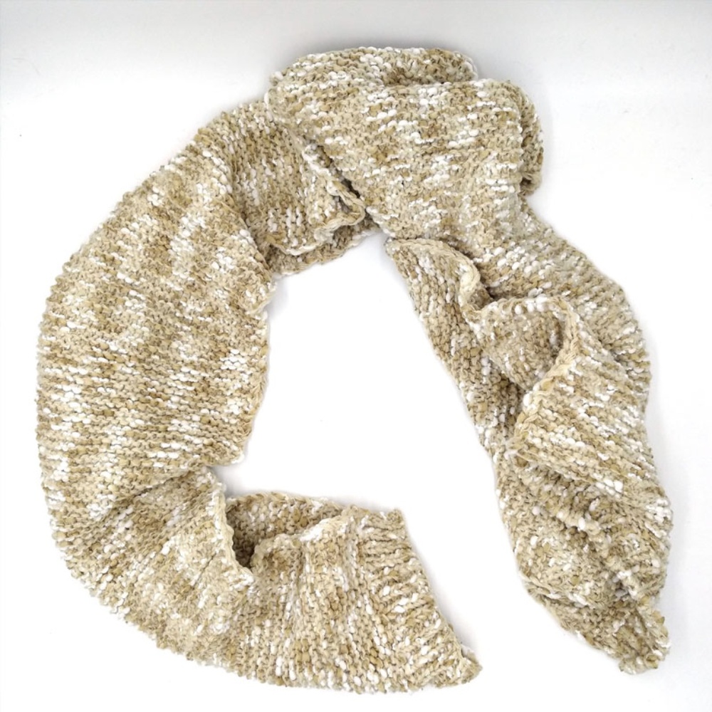 Winter Knit Pom Pom Hat with Neck Scarf - Picture 8 of 8
